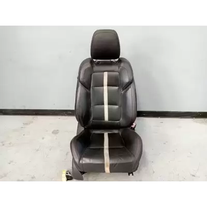 HOLDEN COMMODORE FRONT SEAT RH FRONT, VF, SEDAN/WAGON, LEATHER, BLACK, SS-V REDL
