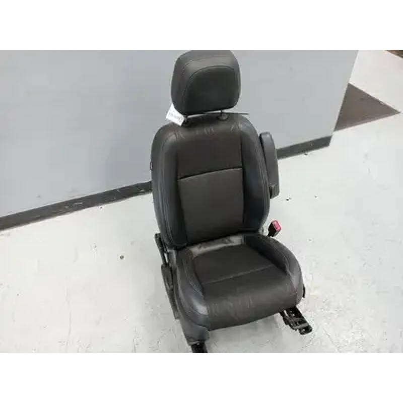 HOLDEN TRAX FRONT SEAT RH FRONT, TJ SERIES, LEATHER, 08/13-12/20 2019