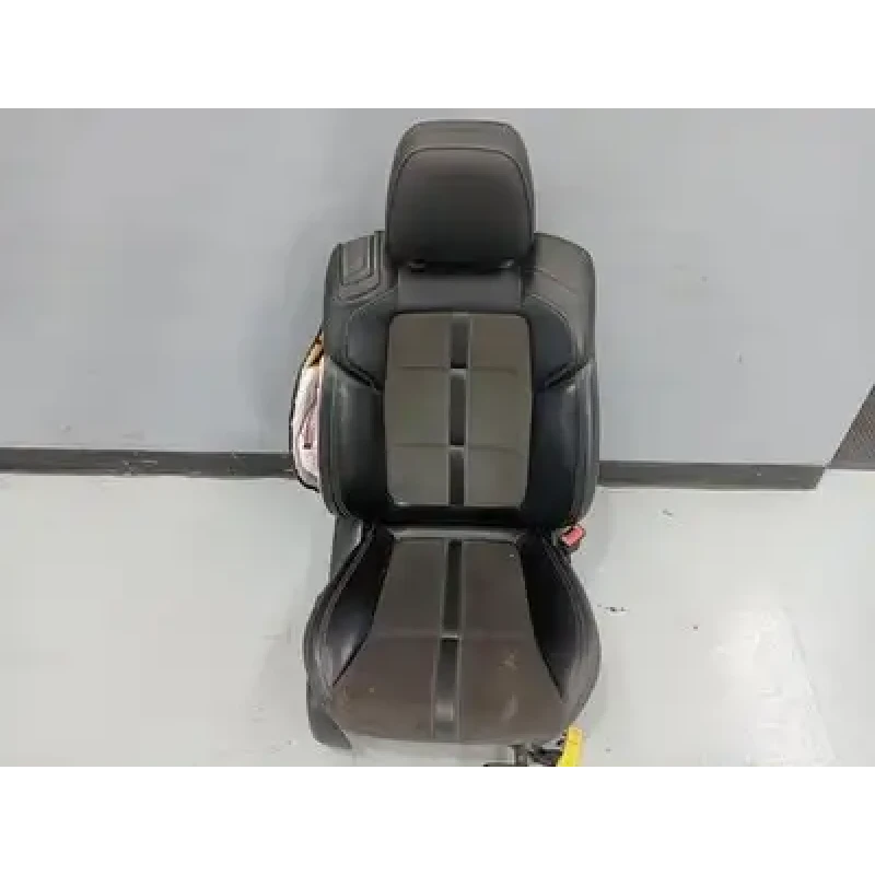 HOLDEN COMMODORE FRONT SEAT RH FRONT, VF, UTE, LEATHER (KENETIC SUEDE/SPORTEC),