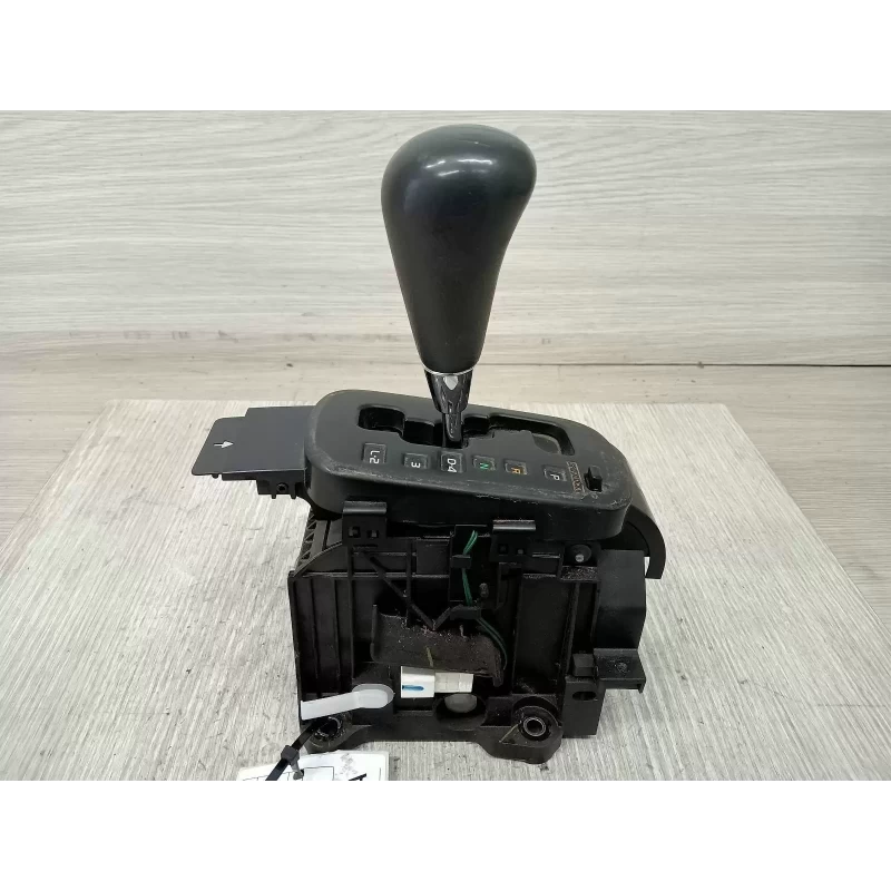 TOYOTA HILUX GEAR STICK/SHIFTER GEAR SHIFTER, AUTO T/M, 2WD, PETROL, 4.0, 1GR-FE