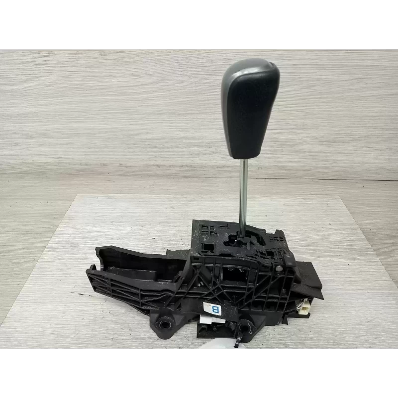 TOYOTA PRADO GEAR STICK/SHIFTER AUTO T/M, DIESEL/PETROL, 150 SERIES, 08/09-05/15