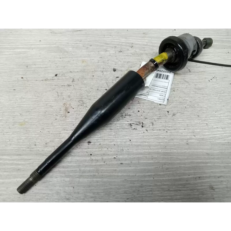 MITSUBISHI TRITON GEAR STICK/SHIFTER GEAR SHIFTER, MANUAL T/M TYPE, MN, 08/09-04