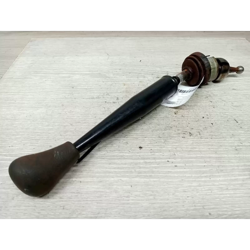 TOYOTA LANDCRUISER GEAR STICK/SHIFTER 70 SERIES (MY07 UPDATE), GEAR SHIFTER, MAN