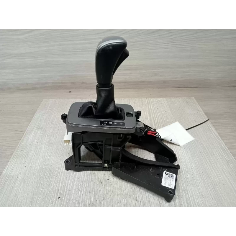 FORD RANGER GEAR STICK/SHIFTER GEAR SHIFTER, AUTO T/M, 2WD/4WD, XLT, PX SERIES 2