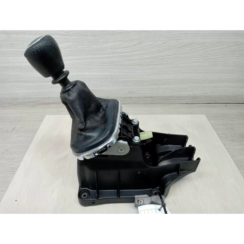 HOLDEN CRUZE GEAR STICK/SHIFTER MANUAL T/M, JG, 05/09-02/11 2011