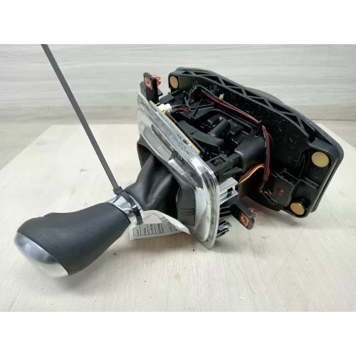 HOLDEN COMMODORE GEAR STICK/SHIFTER 3.0, PETROL, AUTO T/M, VF, 05/13-12/17 2016