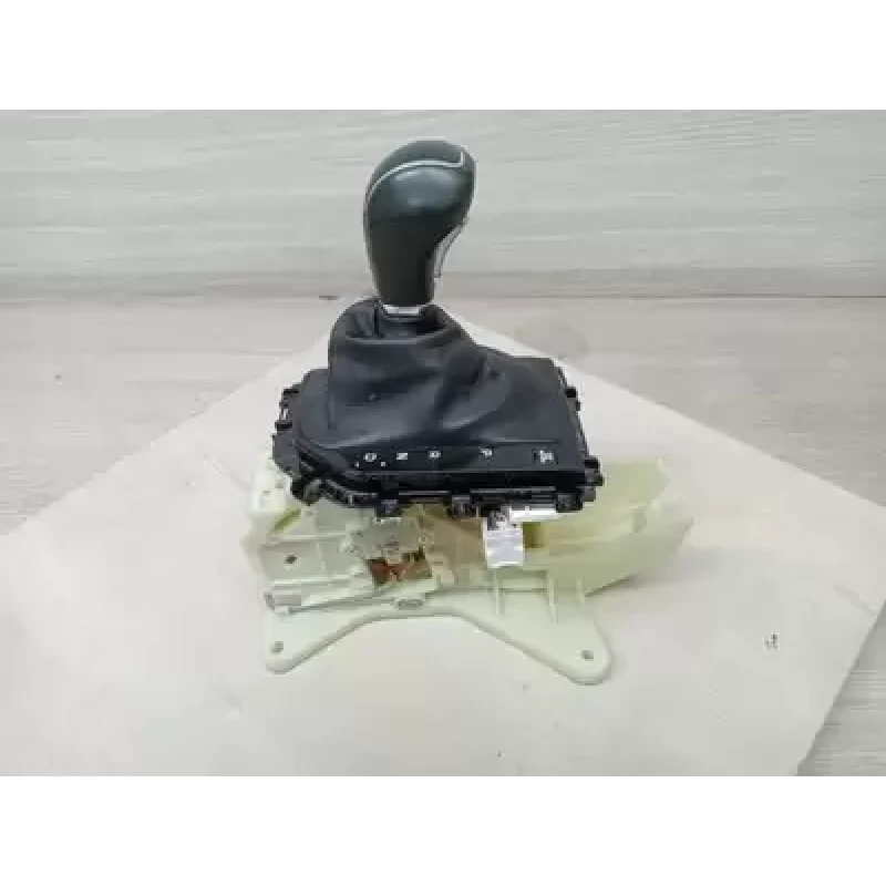 HYUNDAI TUCSON GEAR STICK/SHIFTER TL, AUTO T/M, 06/15-01/21 2016