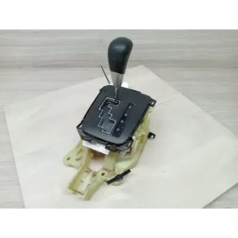 MITSUBISHI TRITON GEAR STICK/SHIFTER GEAR SHIFTER, AUTO T/M, 6 SPEED, MQ-MR, 12/