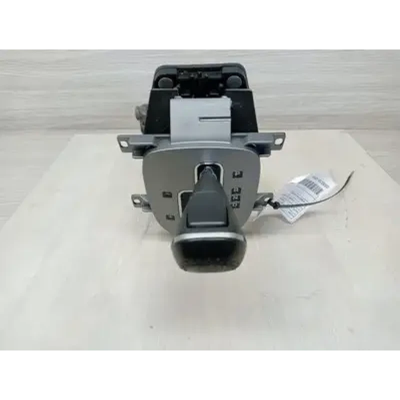 HOLDEN COMMODORE GEAR STICK/SHIFTER VE, AUTO, V6/V8, 5/6 SPEED, 08/06-05/13 2011