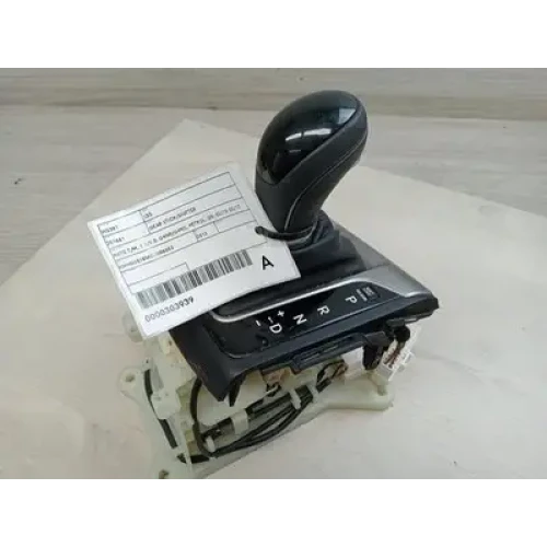 HYUNDAI I30 GEAR STICK/SHIFTER AUTO T/M, 1.8/2.0, G4NB/G4NC, PETROL, GD, 03/12-0