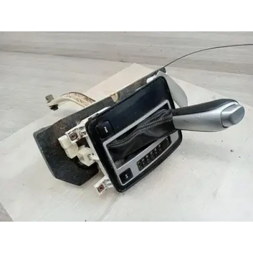 HOLDEN STATESMAN/CAPRICE GEAR STICK/SHIFTER WK/WL 05/03-08/06 2004