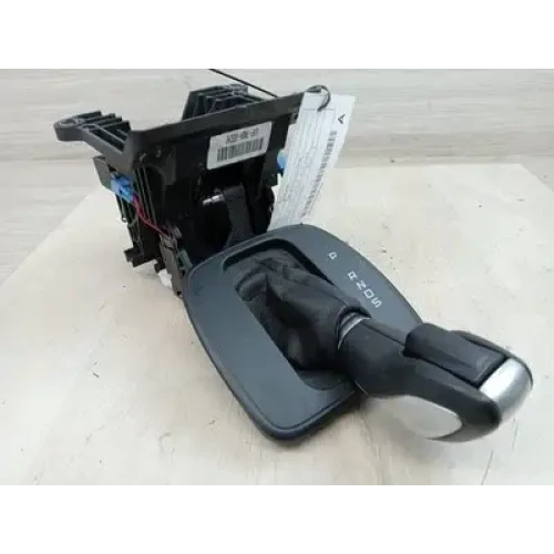 FORD ESCAPE GEAR STICK/SHIFTER ZG, DIESEL, AUTO T/M TYPE, 09/16-05/20 2020 FORD ESCAPE GEAR STICK/SHIFTER ZG, DIESEL, AUTO T/M TYPE, 09/16-05/20 2020