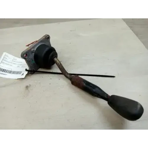 TOYOTA HILUX GEAR STICK/SHIFTER TRANSFER SHIFTER, MANUAL T/M, MANUAL LOCKING HUB