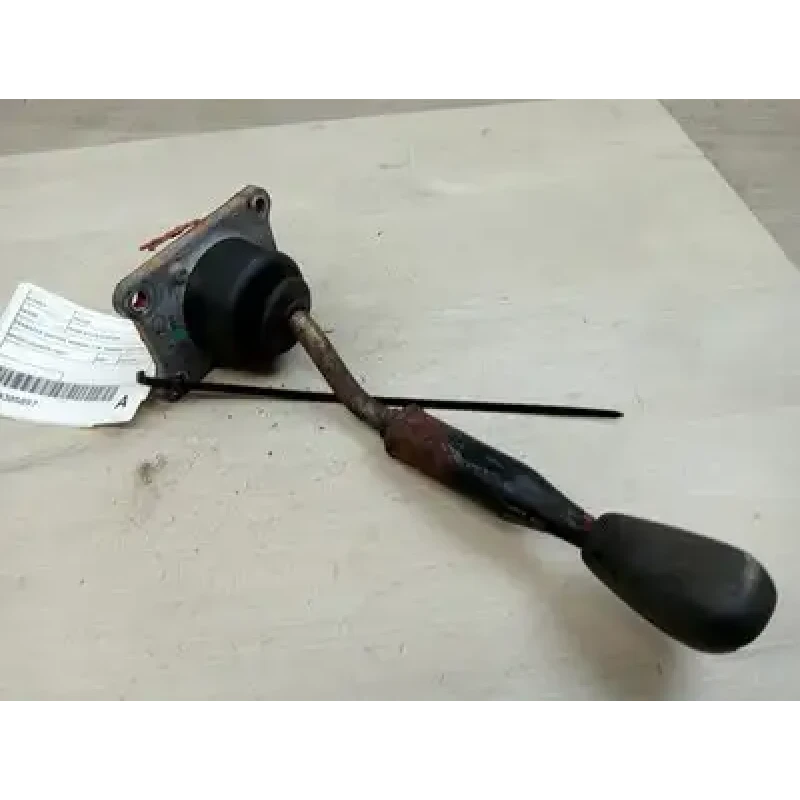 TOYOTA HILUX GEAR STICK/SHIFTER TRANSFER SHIFTER, MANUAL T/M, MANUAL LOCKING HUB TOYOTA HILUX GEAR STICK/SHIFTER TRANSFER SHIFTER, MANUAL T/M, MANUAL LOCKING HUB