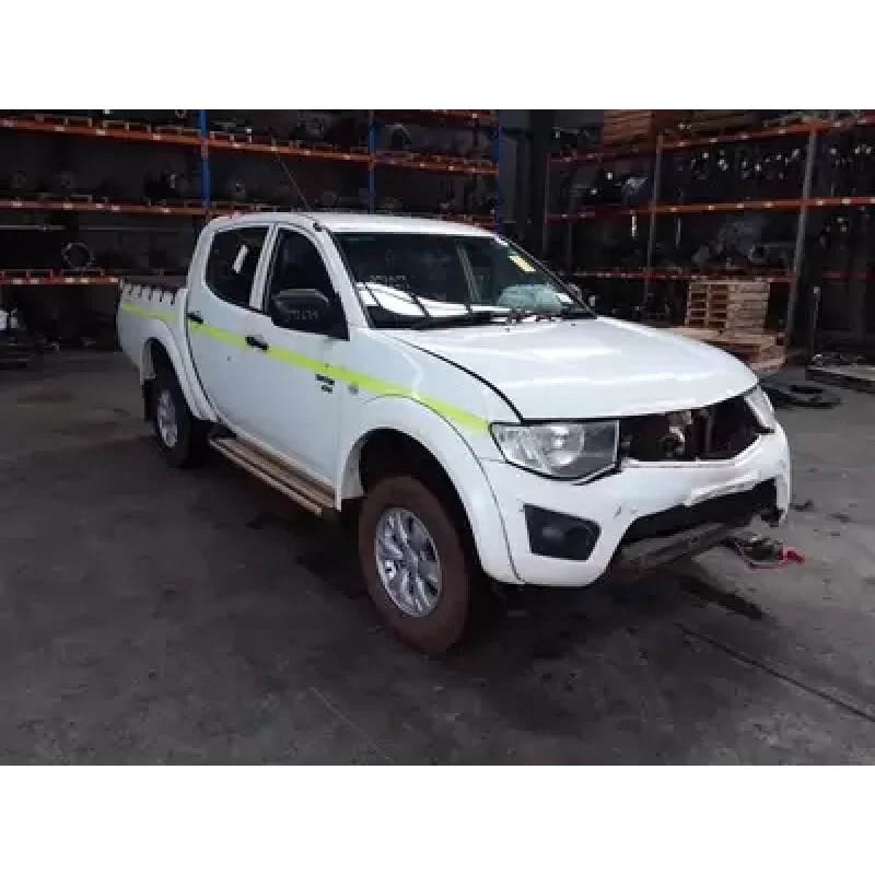 MITSUBISHI TRITON LIFT KIT ML/MN, 07/06-04/15 2012
