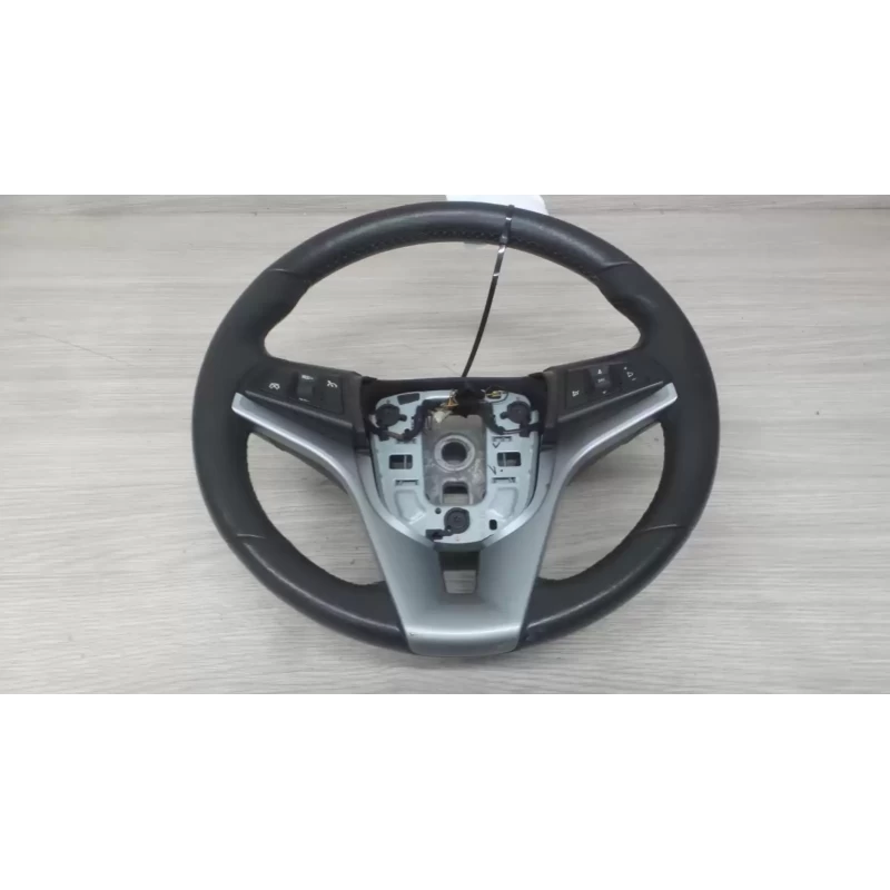 HOLDEN CRUZE STEERING WHEEL LEATHER, BLACK, JG, 03/09-02/11 2010