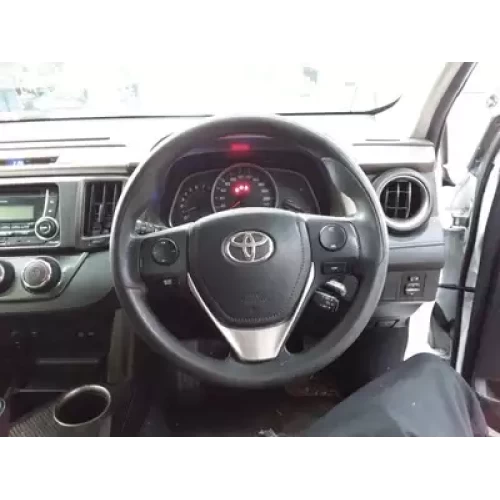 TOYOTA RAV4 STEERING WHEEL VINYL, XA40, GX, 12/12-09/15 2013