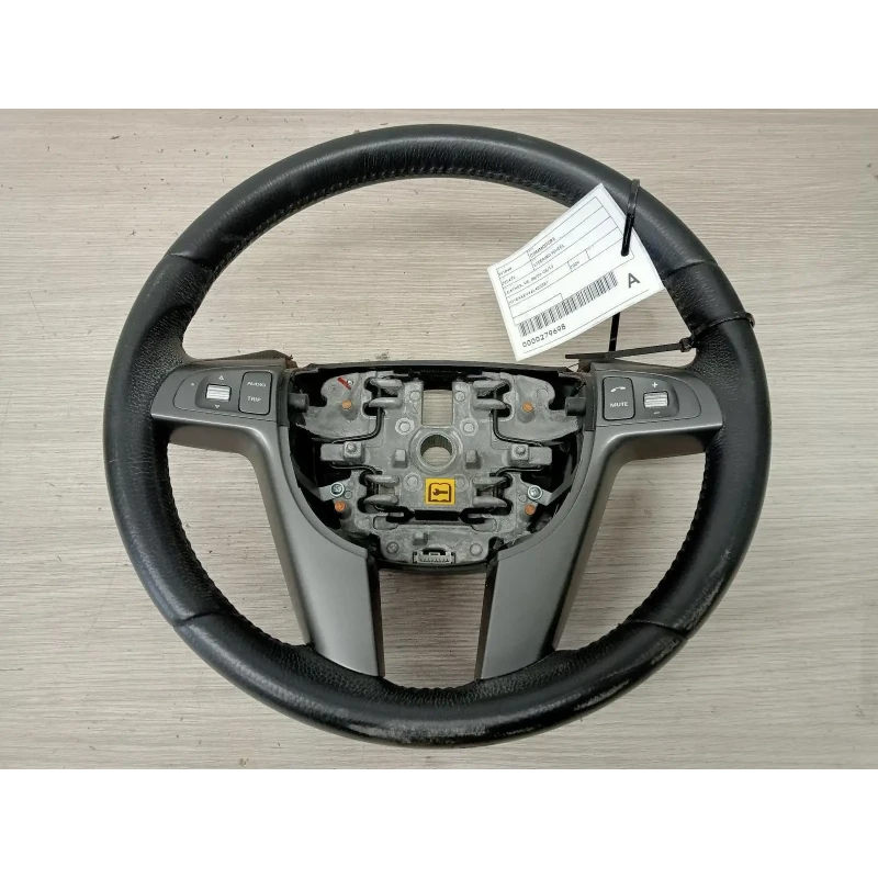 HOLDEN COMMODORE STEERING WHEEL LEATHER, VE, 08/06-05/13 2009