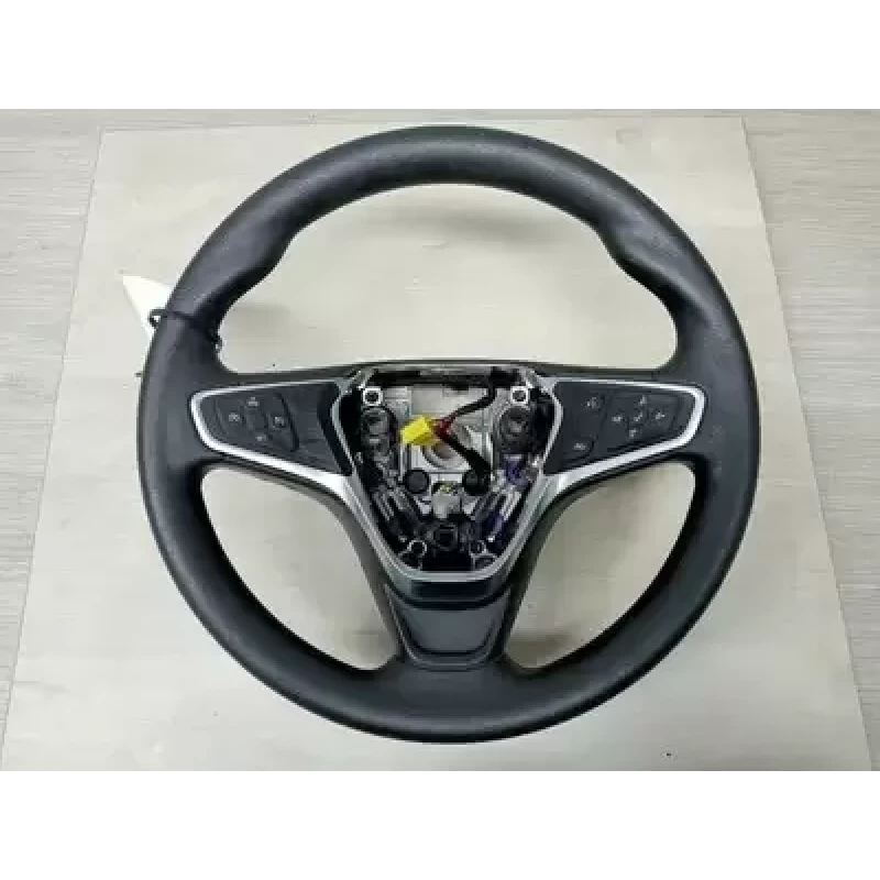 HOLDEN EQUINOX STEERING WHEEL VINYL, EQ, 09/17-12/20 2018