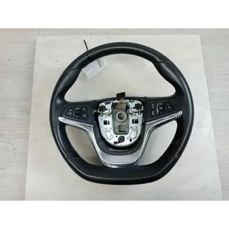 HOLDEN COMMODORE STEERING WHEEL LEATHER, VF, 5/13-12/17 2014