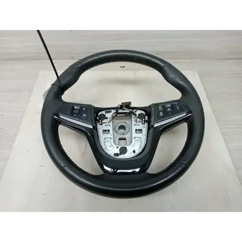 HOLDEN COMMODORE STEERING WHEEL LEATHER, VF, 5/13-12/17 2014