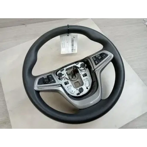 HOLDEN COMMODORE STEERING WHEEL VINYL, VF, 05/13-12/17 2013