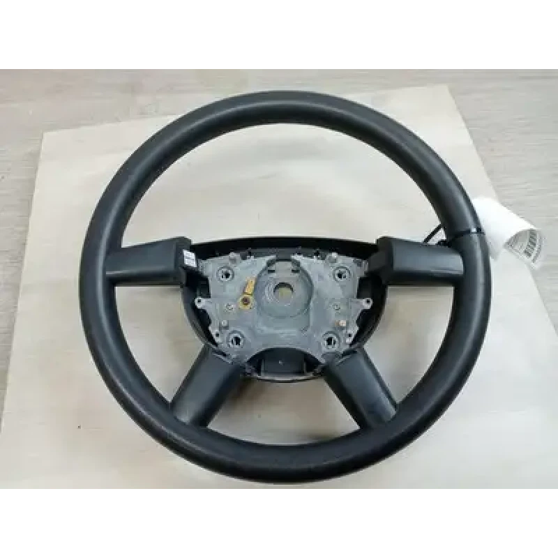 HOLDEN COMMODORE STEERING WHEEL VINYL, VZ, 08/04-09/07 2005