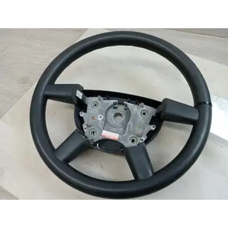 HOLDEN COMMODORE STEERING WHEEL VINYL, VZ, 08/04-09/07 2005