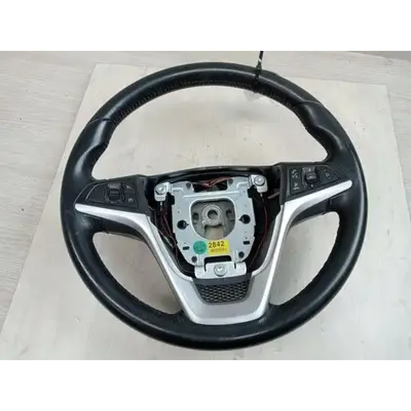 HOLDEN CAPTIVA STEERING WHEEL W/ AUDIO AND PHONE CONTROL TYPE, CAPTIVA 7 (VIN KL