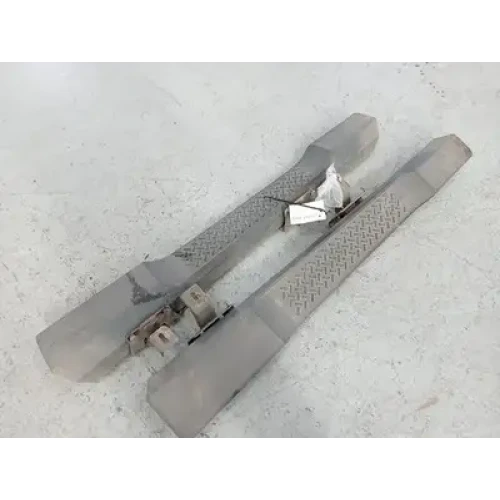 JEEP WRANGLER SIDE STEP/SKIRT JK, 2DR, FACTORY, SIDE STEP, ASSY (LH AND RH), 03/