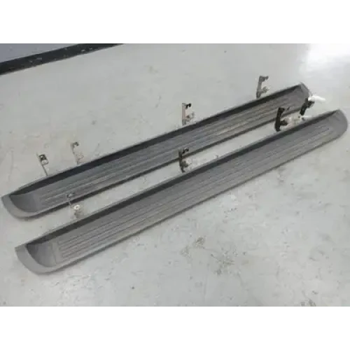 HOLDEN COLORADO SIDE STEP/SKIRT RG, ASSY, DUAL CAB, 01/12-12/20 2017