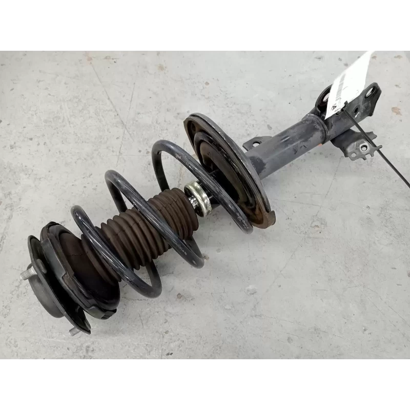 TOYOTA CAMRY LEFT FRONT STRUT AVV50, HYBRID TYPE, 03/12-05/15 2013