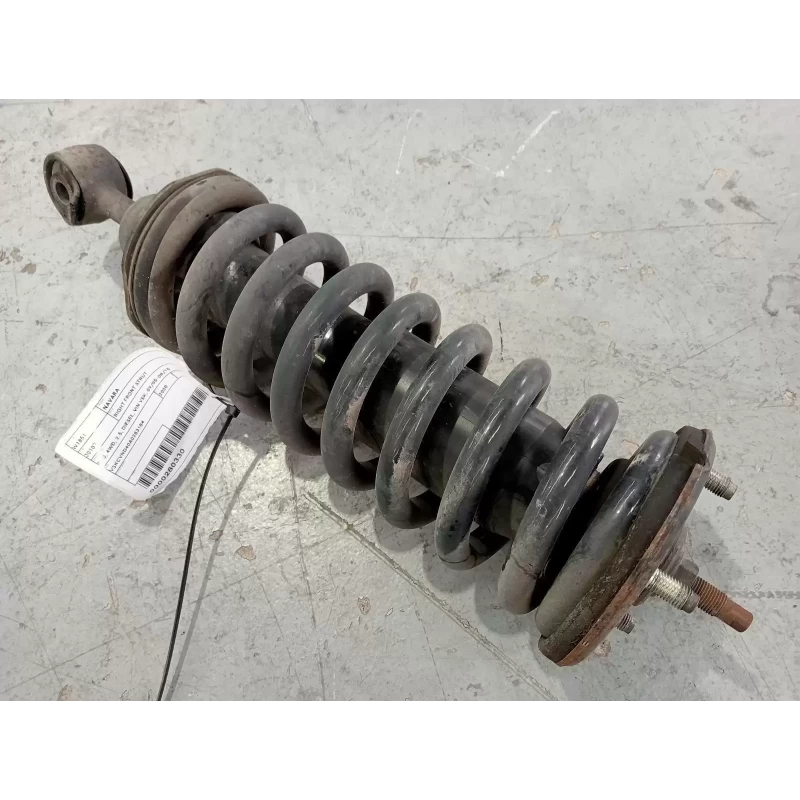 NISSAN NAVARA RIGHT FRONT STRUT D40, 4WD, 2.5, DIESEL, VIN VSK, 09/05-08/15 2008