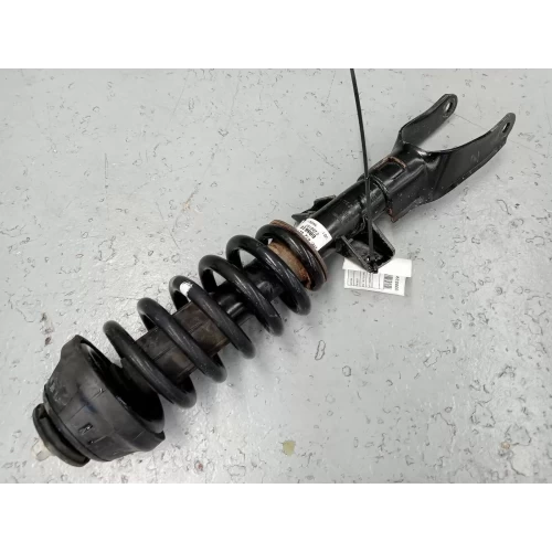 VOLKSWAGEN AMAROK RIGHT FRONT STRUT 2H, 10/10-09/22 2020