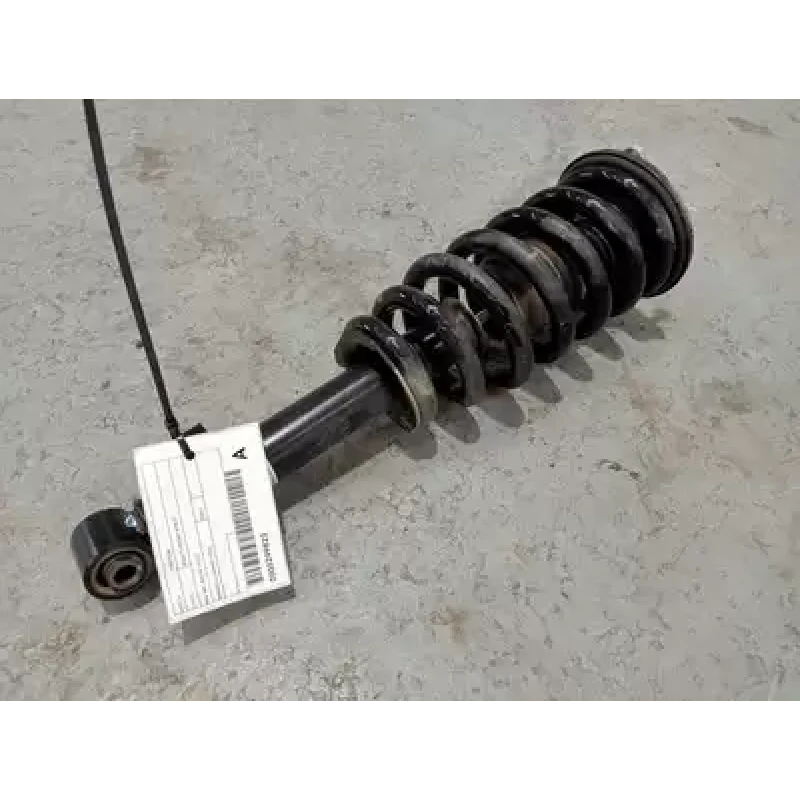 MITSUBISHI TRITON RIGHT FRONT STRUT MQ-MR, 03/15-10/23 2023
