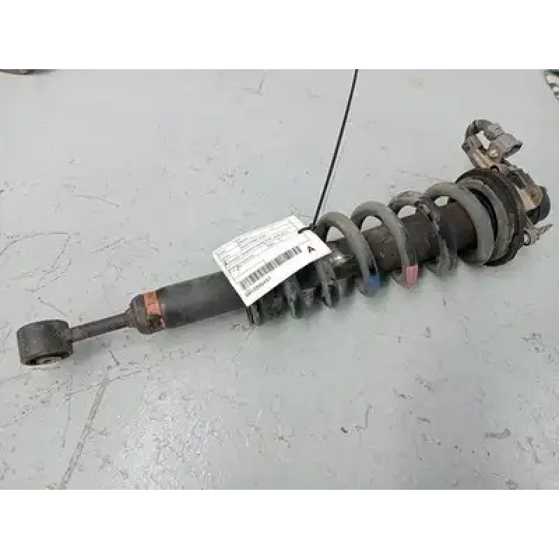 TOYOTA PRADO RIGHT FRONT STRUT 5DR WAGON, 150 SERIES, KAKADU TYPE, 08/09-07/13 2 TOYOTA PRADO RIGHT FRONT STRUT 5DR WAGON, 150 SERIES, KAKADU TYPE, 08/09-07/13 2
