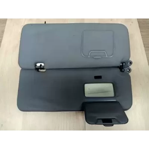 TOYOTA RAV4 SUN VISOR ACA21, PAIR, FLAT TYPE MIRROR COVER, 07/00-07/03 2002