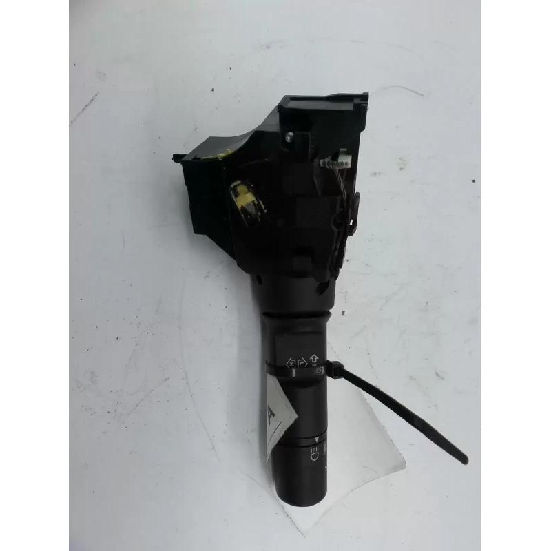 MAZDA 2 COMBINATION SWITCH COMBINATION SWITCH ASSY, DE SERIES, HATCH, NON FOGLAM