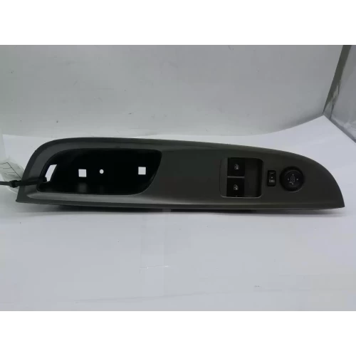 HOLDEN COMMODORE POWER WINDOW SWITCH RH FRONT (MASTER SWITCH), WAGON/SEDAN, NON