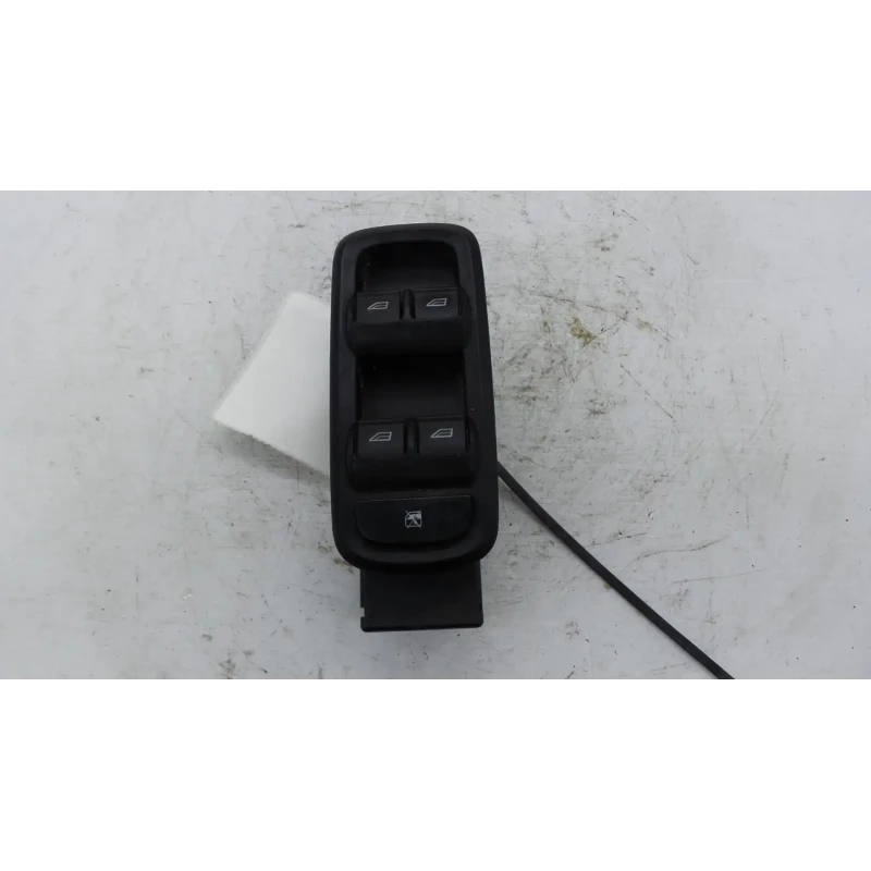 FORD FIESTA POWER WINDOW SWITCH RH FRONT (MASTER SWITCH), 5DR/4DR, CONTROL TYPE,