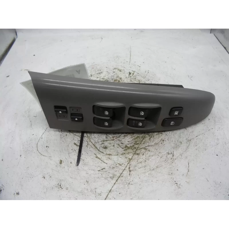 KIA CARNIVAL/GRAND CARNIVAL POWER WINDOW SWITCH RH FRONT (MASTER SWITCH), W/ POW