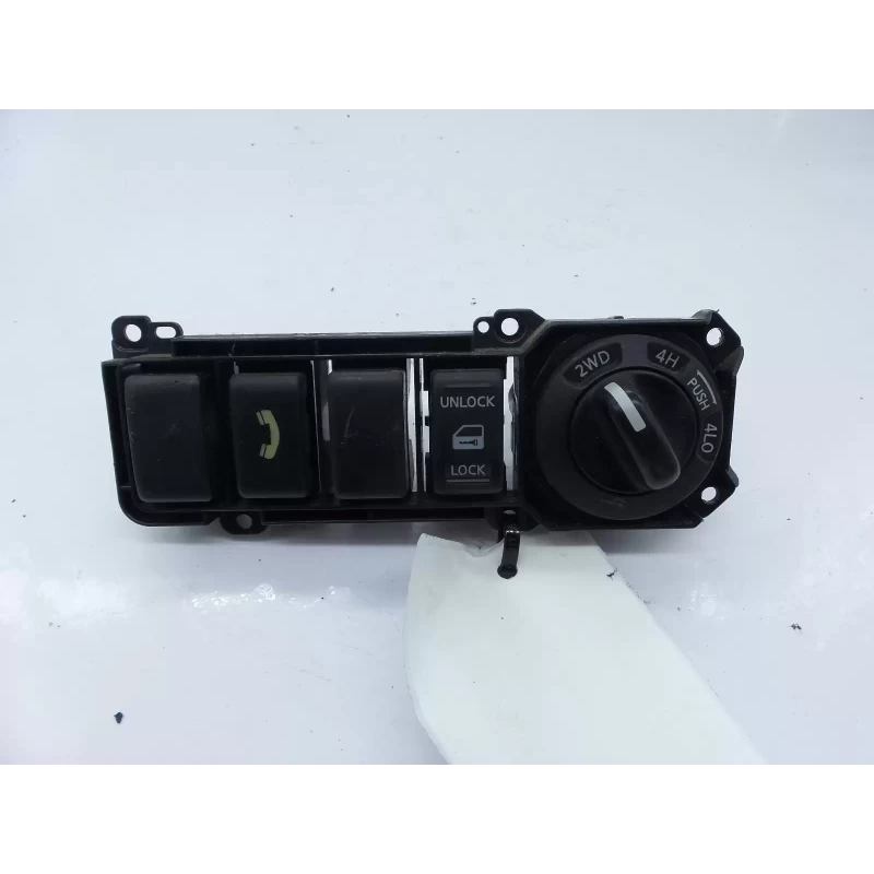 NISSAN NAVARA MISC SWITCH/RELAY D40, 4WD, SWITCH IN DASH TYPE, 09/05-08/15 05 06