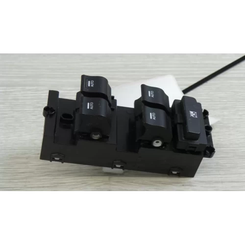 HYUNDAI I40 POWER WINDOW SWITCH RH FRONT (MASTER SWITCH), NON POWER FOLD MIRROR,