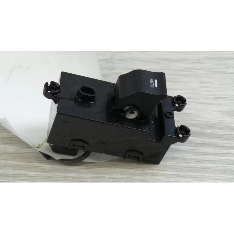 HYUNDAI I40 POWER WINDOW SWITCH LH FRONT/LH REAR/RH REAR, VF, 09/11-05/15 2014