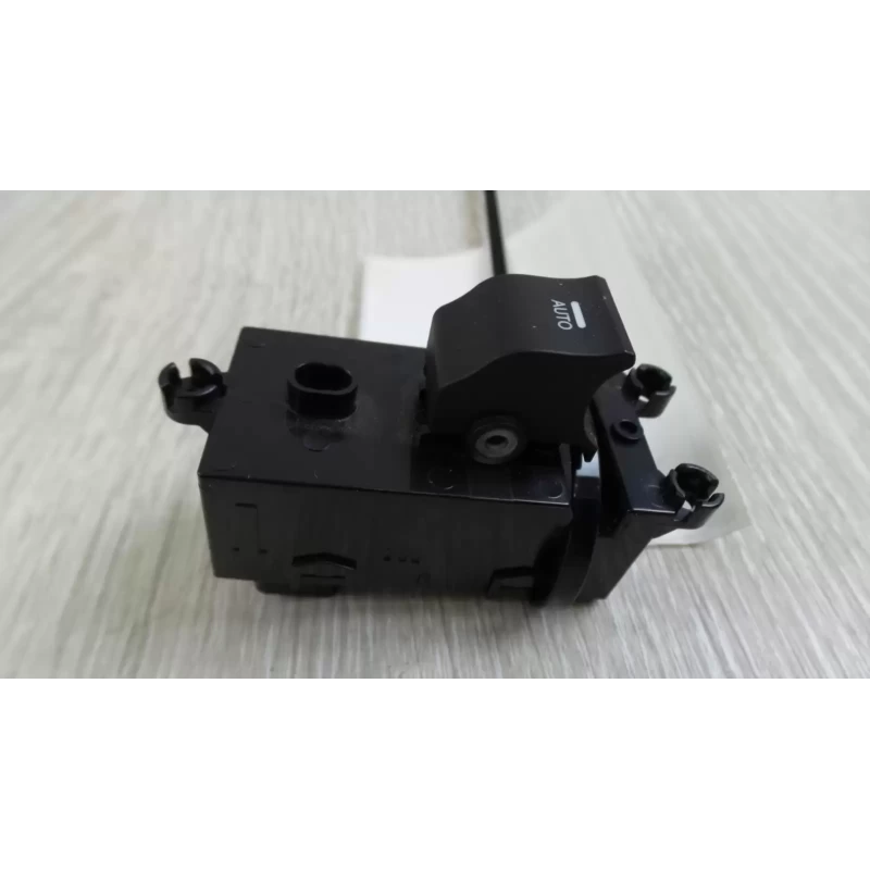 HYUNDAI I40 POWER WINDOW SWITCH LH FRONT/LH REAR/RH REAR, VF, 09/11-05/15 2014