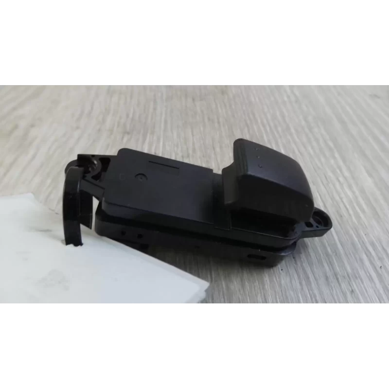 MAZDA CX7 POWER WINDOW SWITCH LH FRONT, BLACK, ER, 10/09-02/12 2010