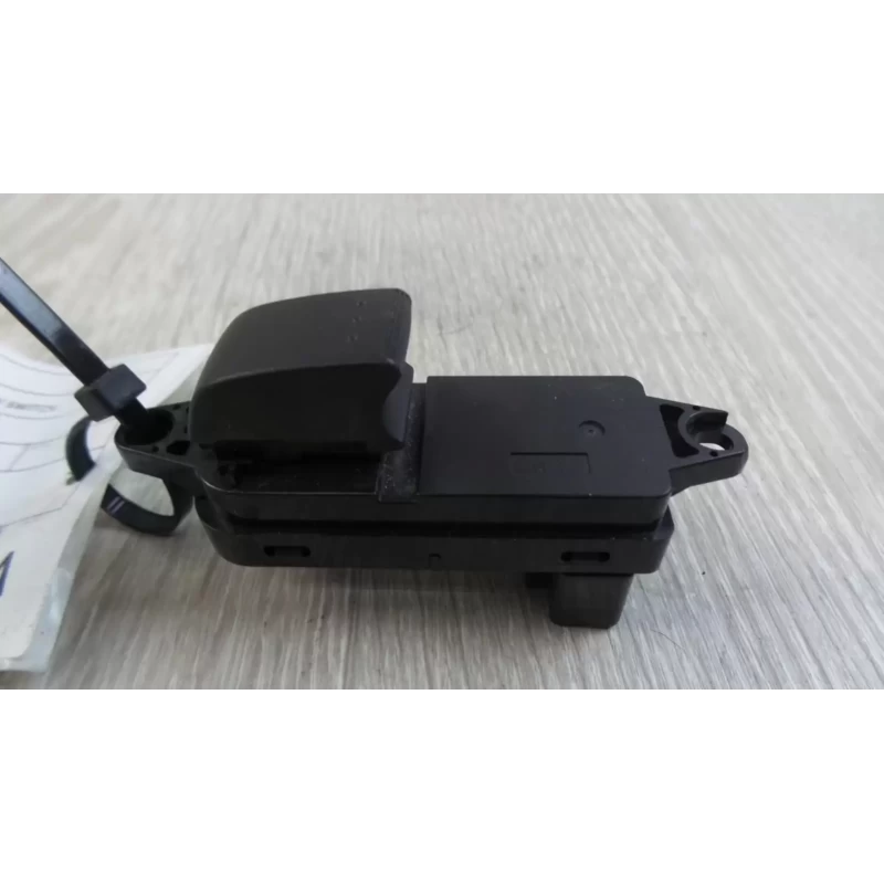 MAZDA CX7 POWER WINDOW SWITCH LH REAR, BLACK, ER, 10/09-02/12 2010