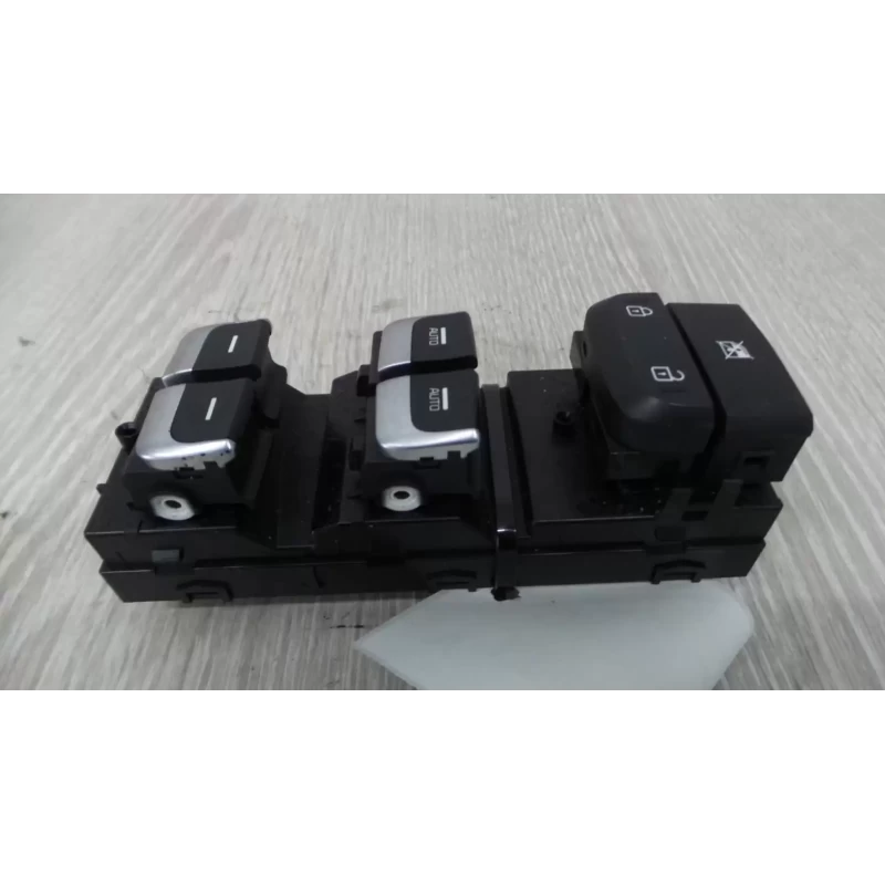 KIA SPORTAGE POWER WINDOW SWITCH RH FRONT (MASTER SWITCH), DRIVER & PASSENGE