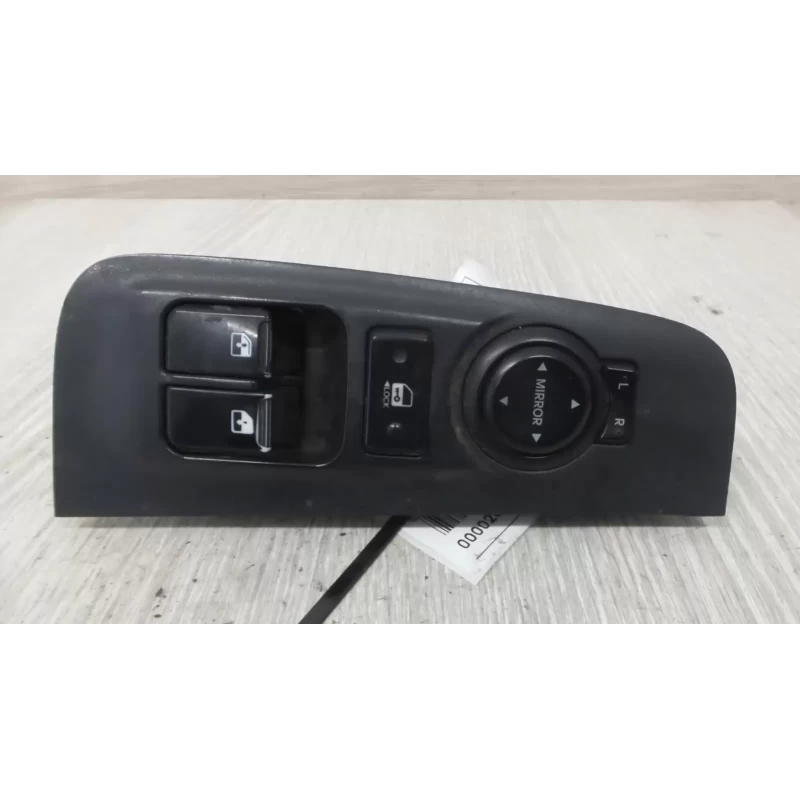 HYUNDAI ILOAD/IMAX POWER WINDOW SWITCH RH FRONT (MASTER SWITCH), TQ, W/ MIRROR S