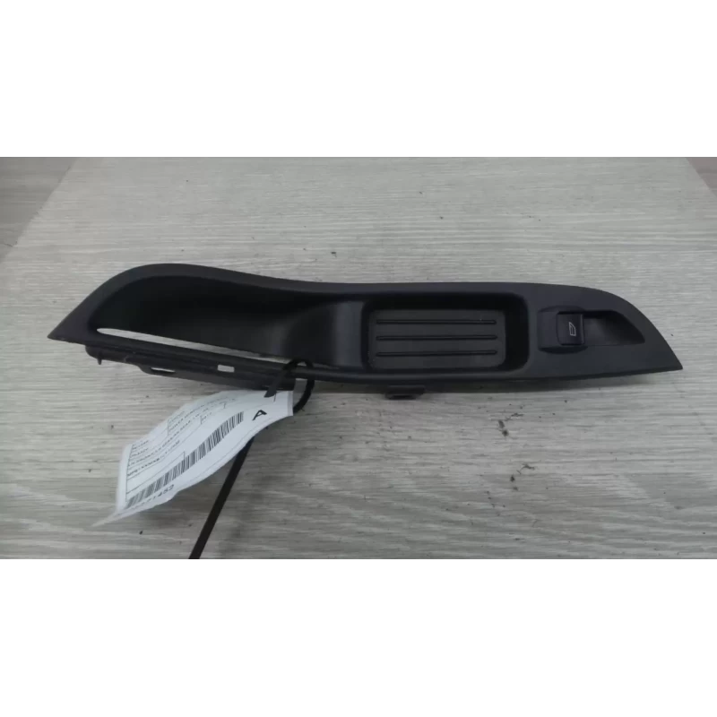 FORD FOCUS POWER WINDOW SWITCH LH FRONT/LH REAR/RH REAR, LW, 05/11-08/15 2012